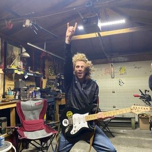 Meet your Posher, Josh